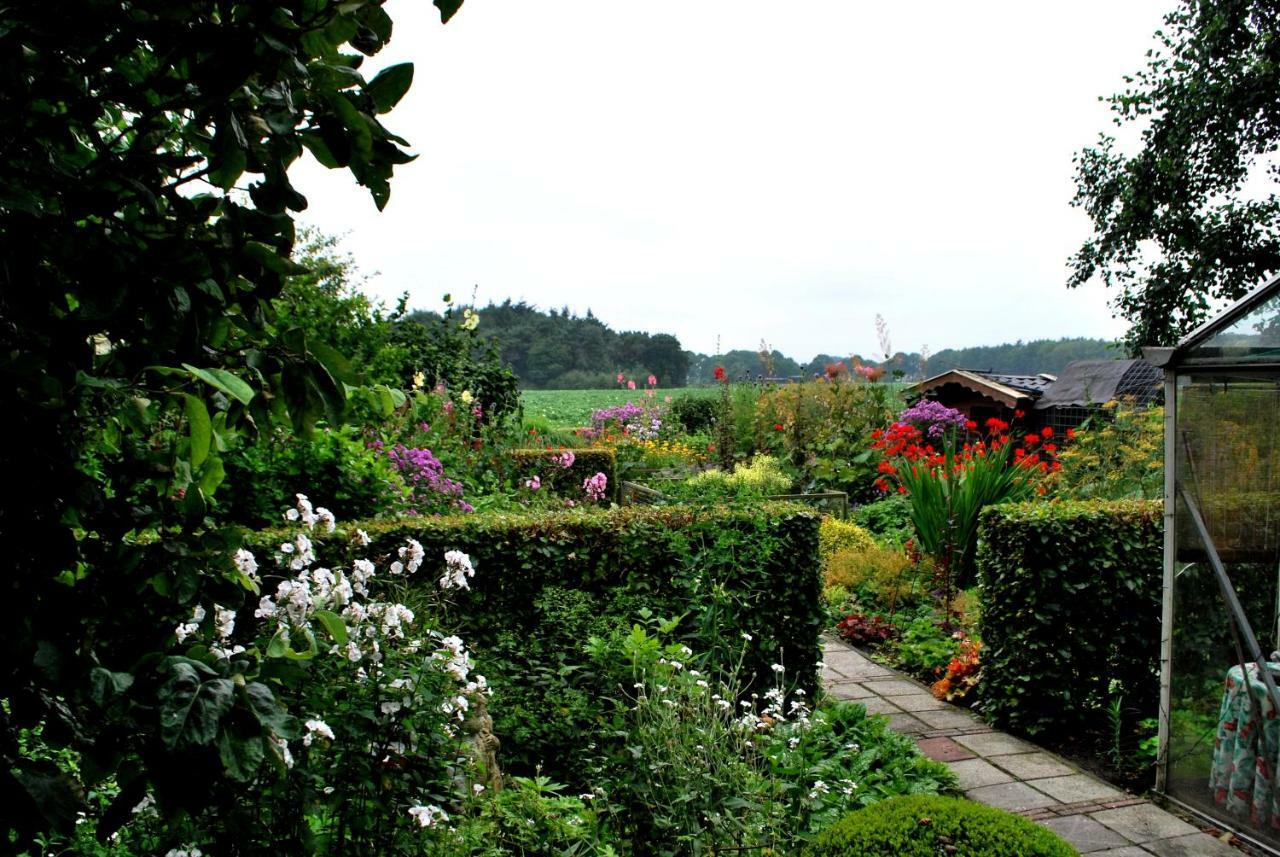 De Riekhoff Villa Een-West Luaran gambar